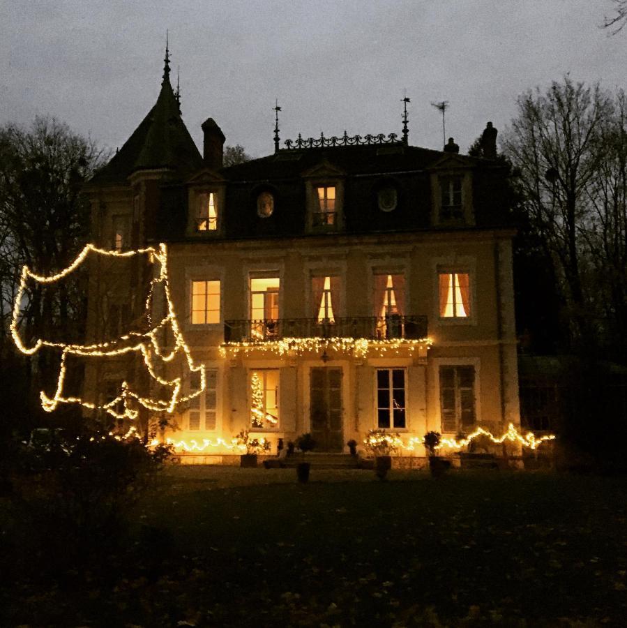 Château de Corcelle - Chambres et table d'hôtes Chatenoy-le-Royal Exterior foto